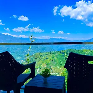 kambli-estate.hotels-munnar.com/